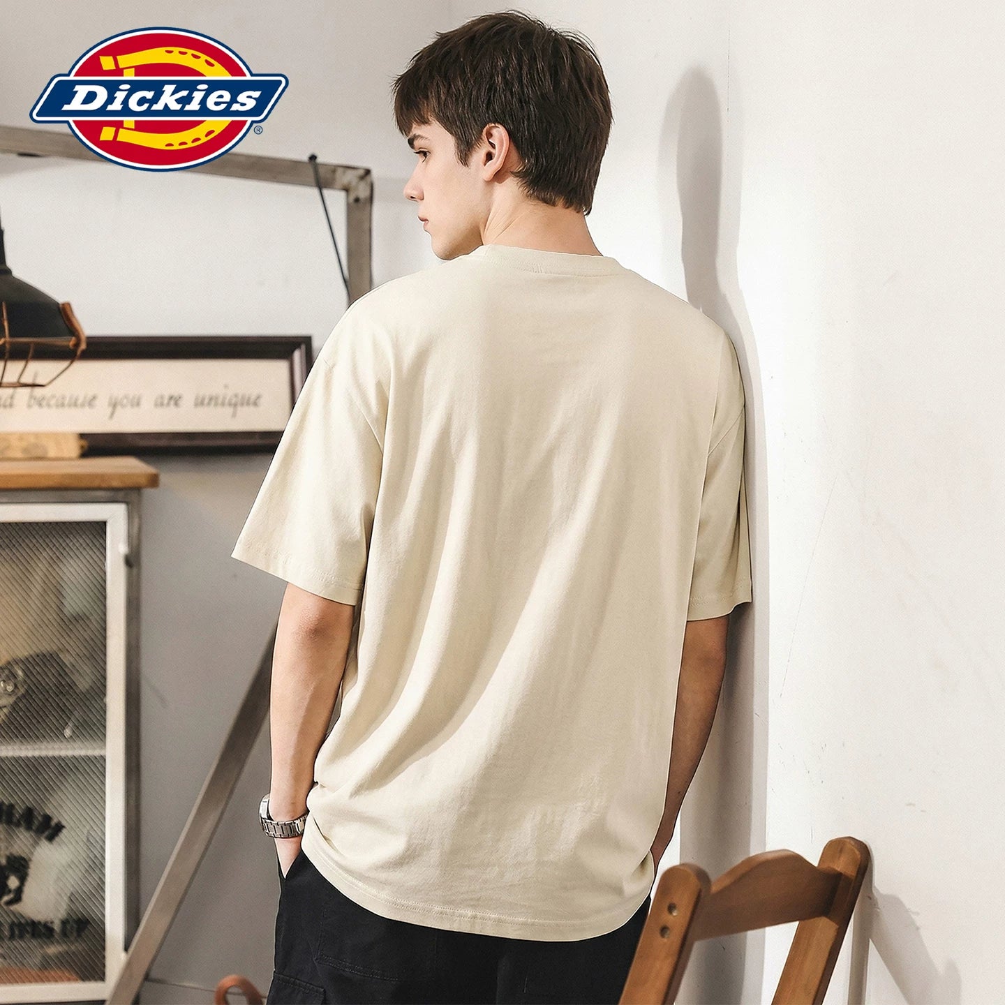 Dickies is suitable for making old LOGO short sleeved T-shirts, thin styles, summer new styles, men's round neck T-shirts, five quarter sleeves, Y