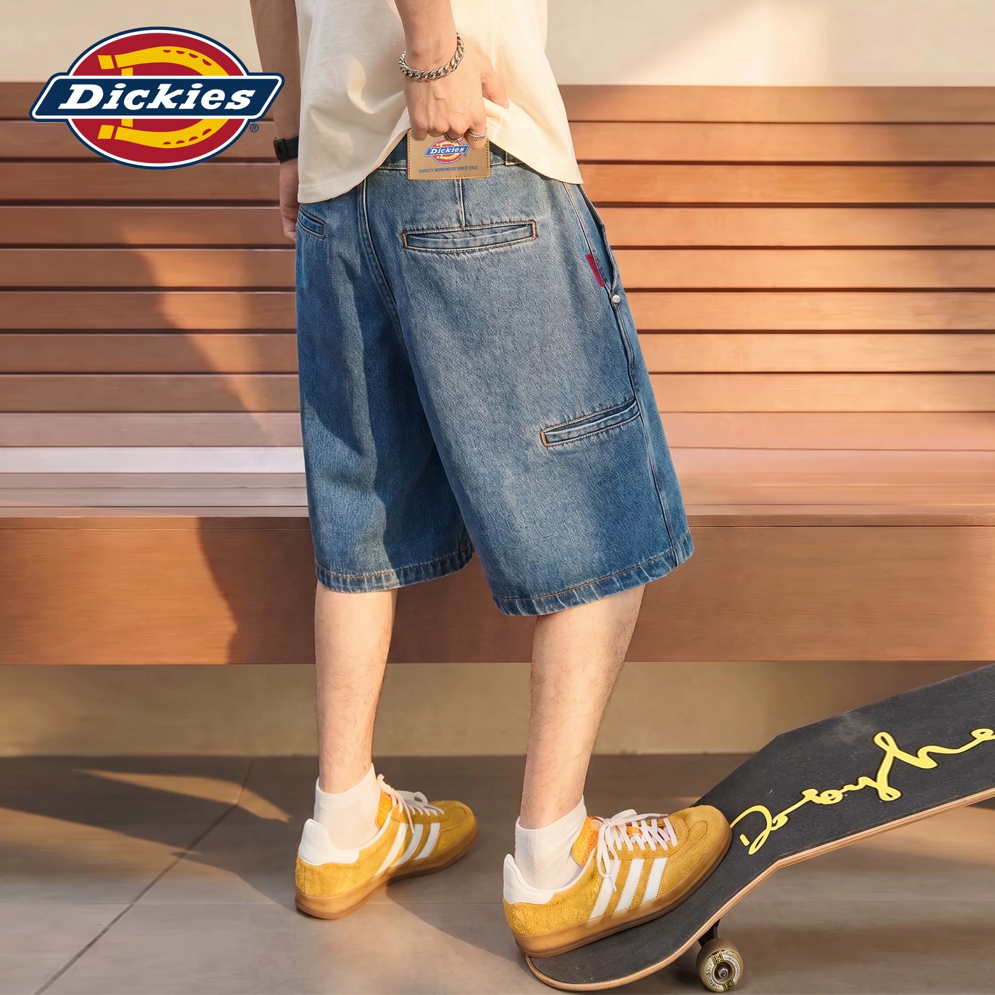 Dickies' cool and washable denim shorts for men, summer retro loose straight leg casual five inch mid length pants M